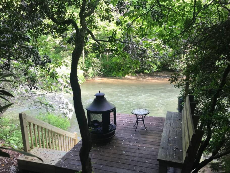 Cabin Fever On Cartecay River Ellijay Bagian luar foto