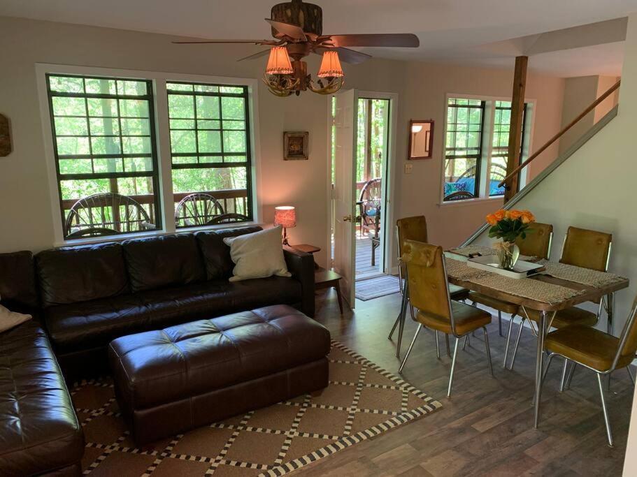 Cabin Fever On Cartecay River Ellijay Bagian luar foto
