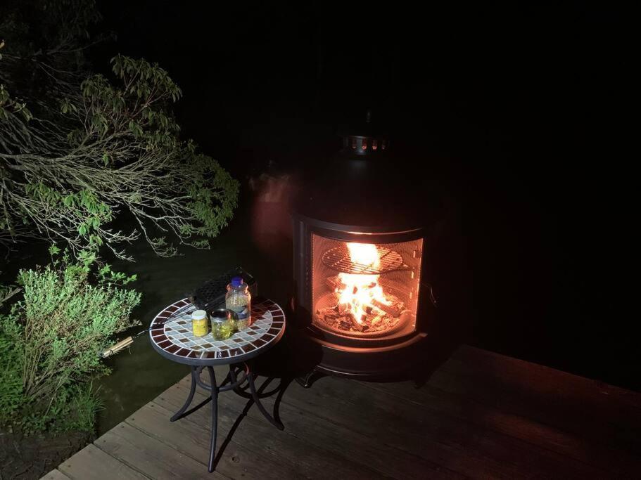 Cabin Fever On Cartecay River Ellijay Bagian luar foto